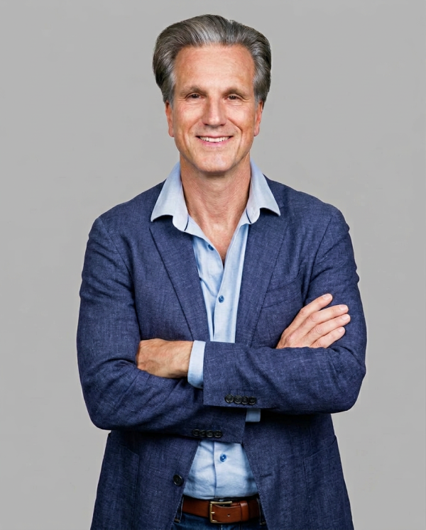 Hein Hellemons, Chief Revenue Officer
