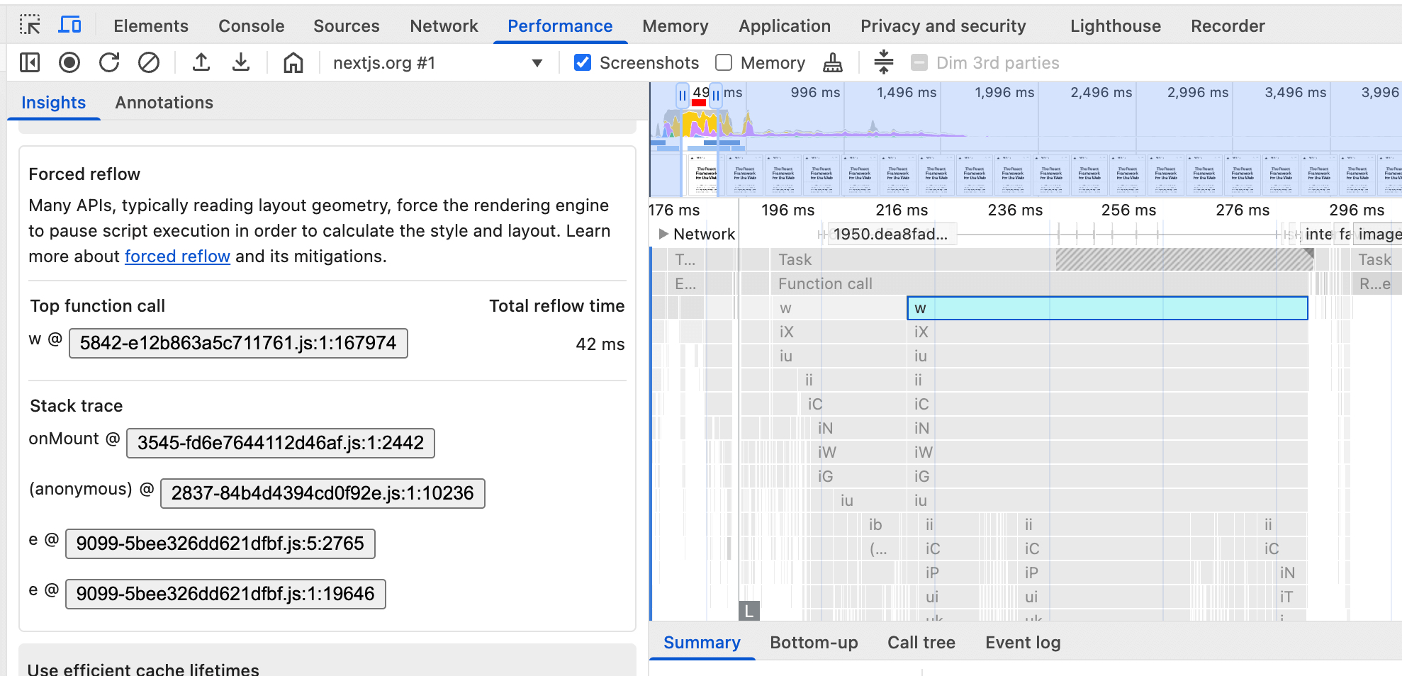 DevTools mostra un'analisi del reflow forzato che identifica una funzione chiamata "w" che causa il reflow forzato.