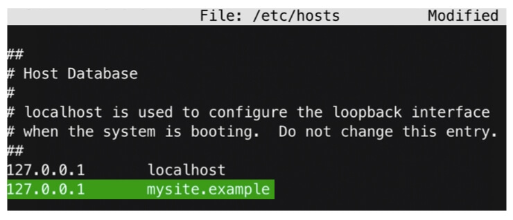 تصویری از یک ترمینال که فایل hosts را ویرایش میکند